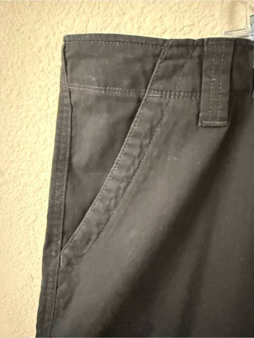 Wrangler Black Cargo Shorts with Side Pockets - Picture 5 of 7